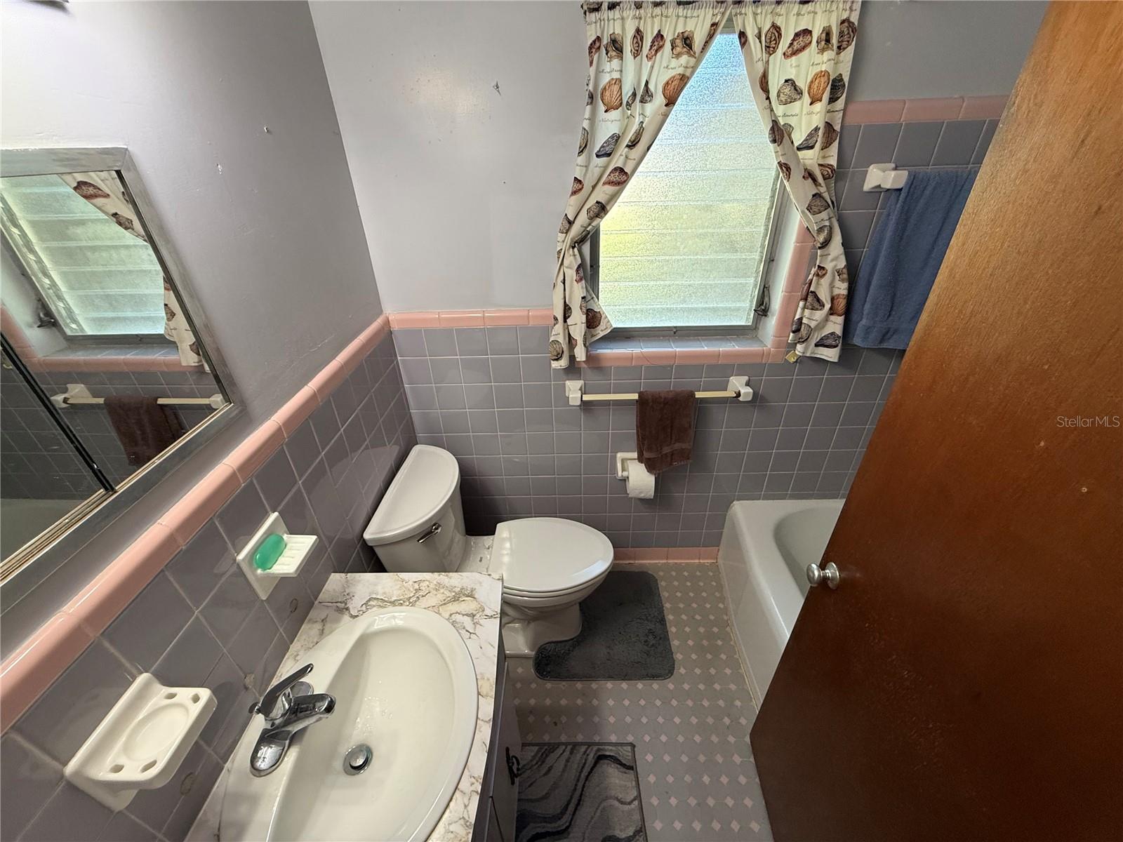 Image 18 of 35 For 2200 Butler Street