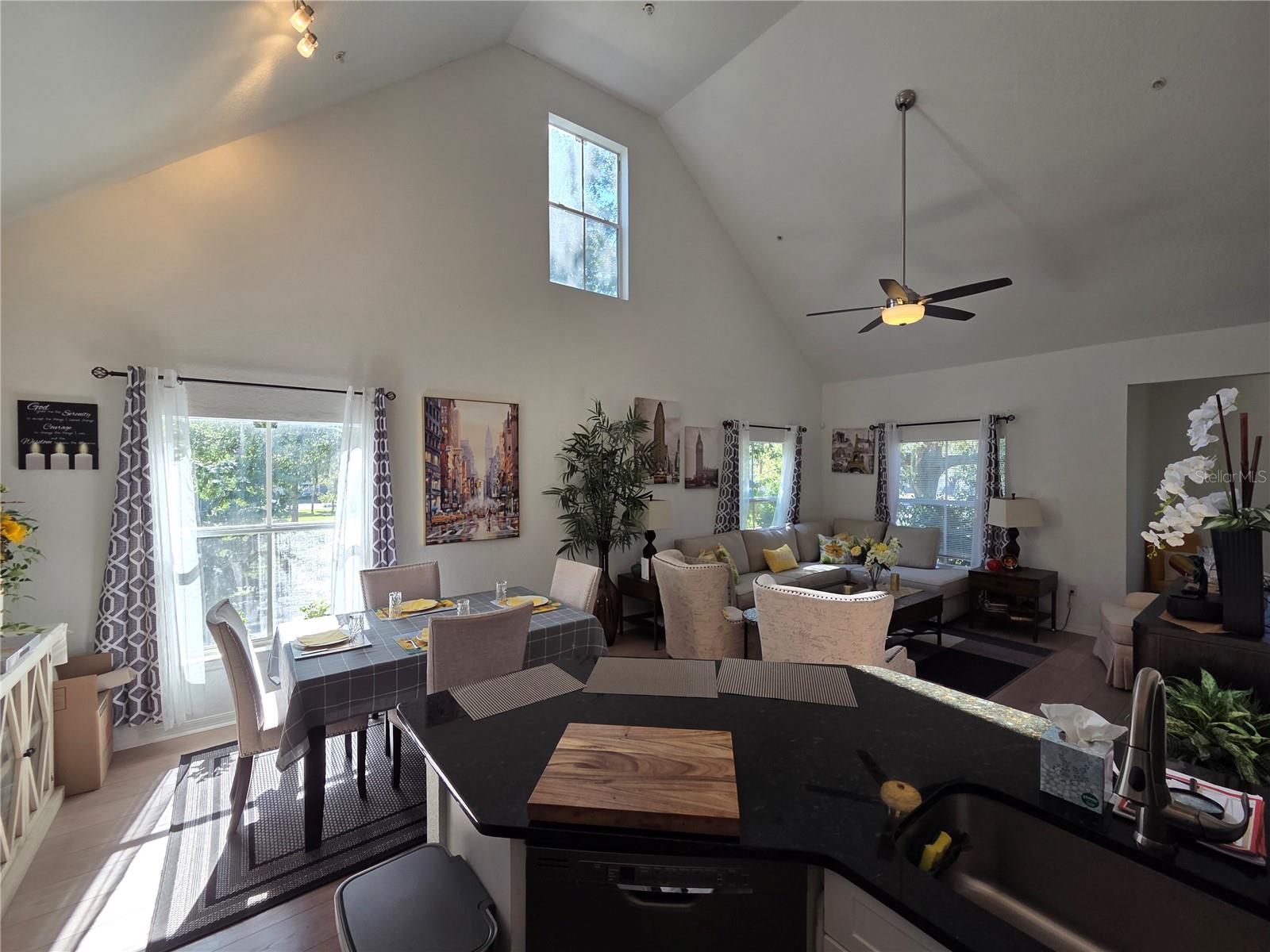 Image 11 of 35 For 6063 Westgate Drive 123