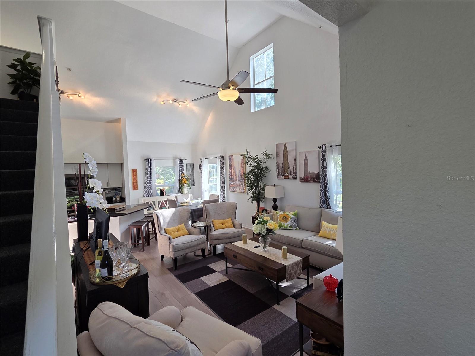 Image 12 of 35 For 6063 Westgate Drive 123