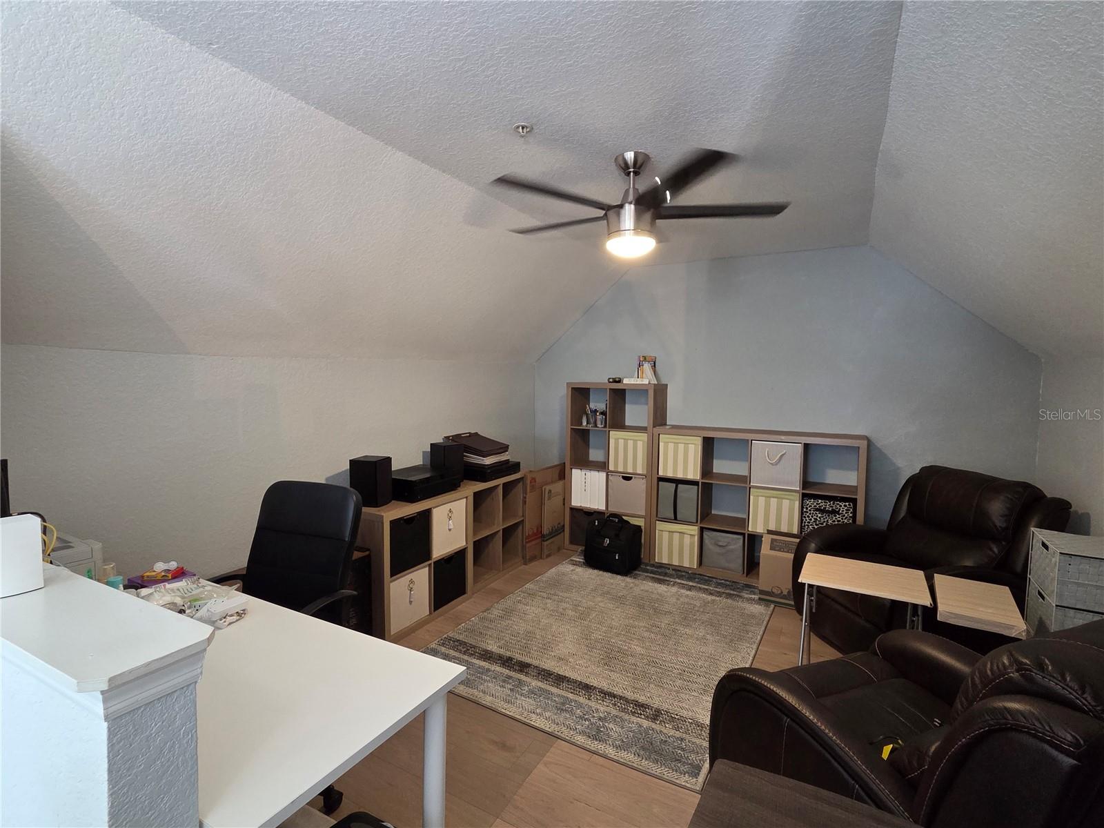 Image 17 of 35 For 6063 Westgate Drive 123