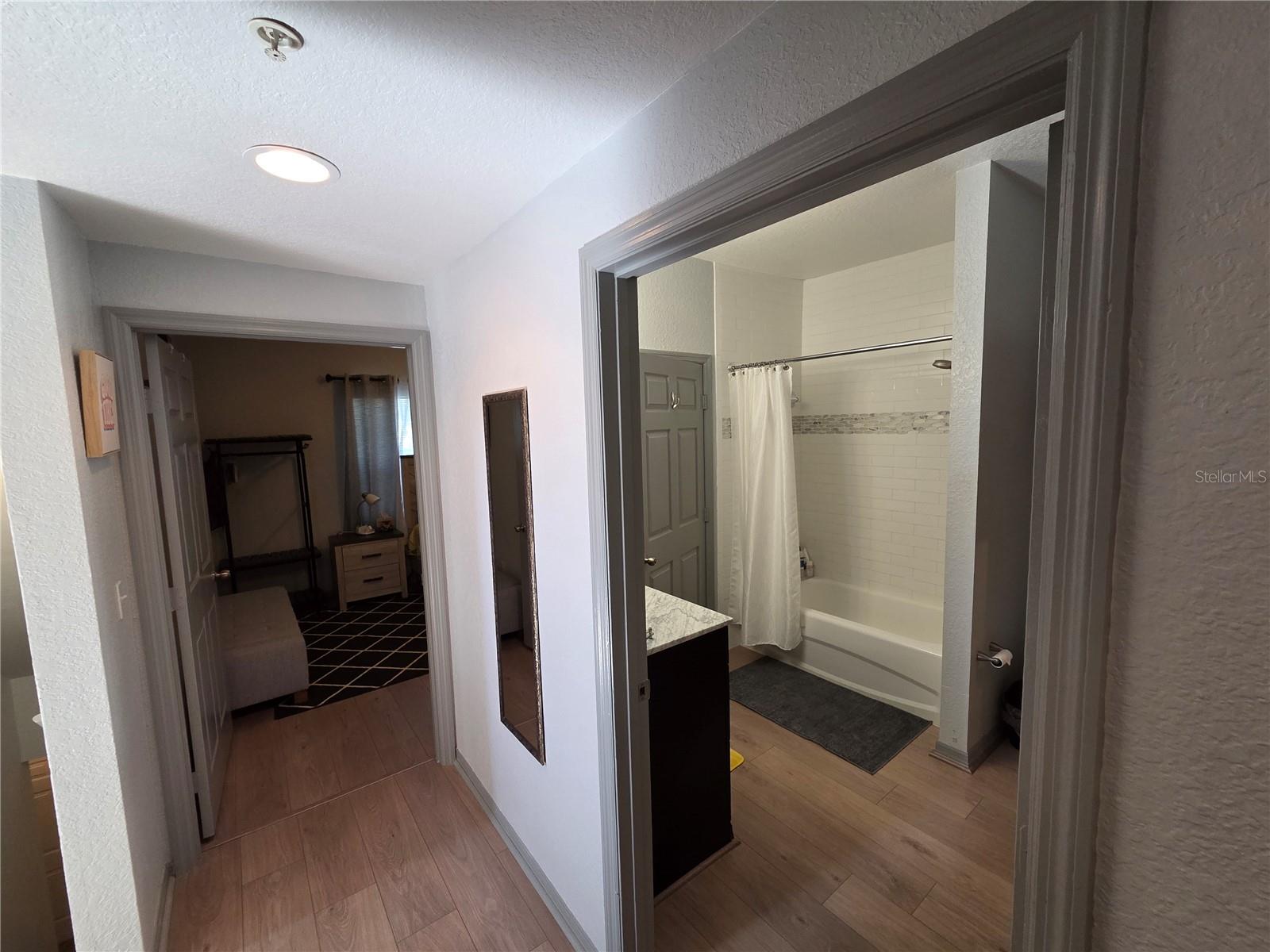 Image 20 of 35 For 6063 Westgate Drive 123