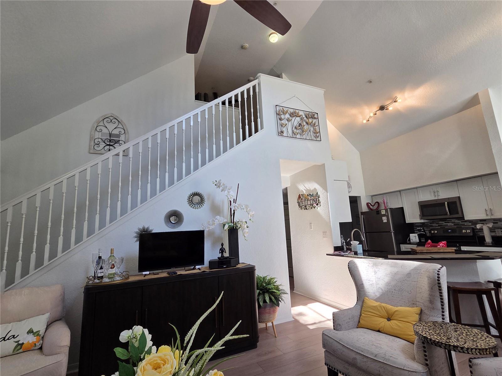 Image 4 of 35 For 6063 Westgate Drive 123