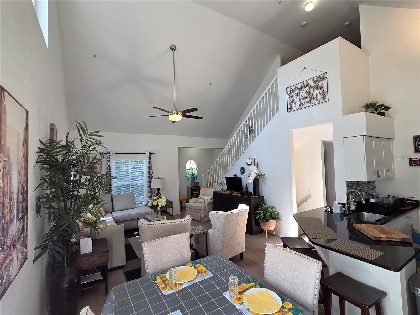 Image 6 of 35 For 6063 Westgate Drive 123