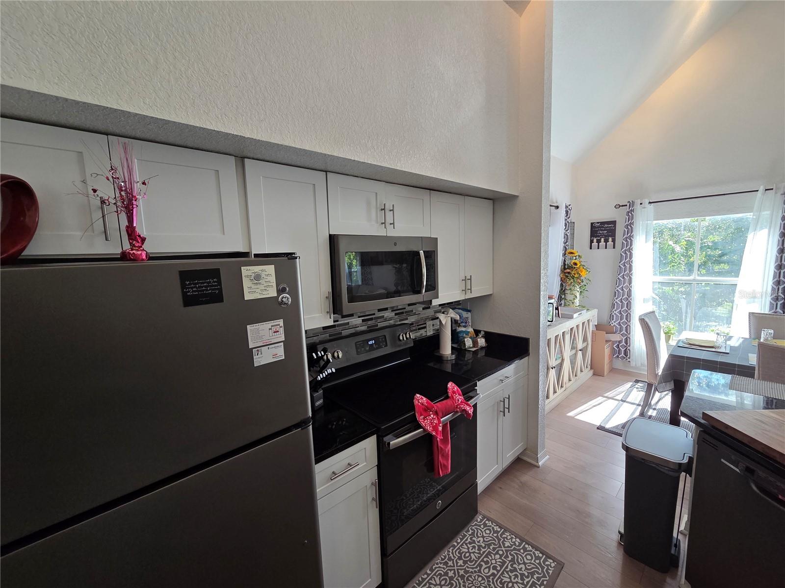 Image 8 of 35 For 6063 Westgate Drive 123