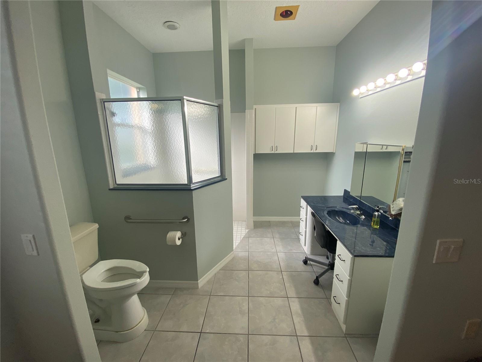 Image 13 of 19 For 5141 Aurora Drive