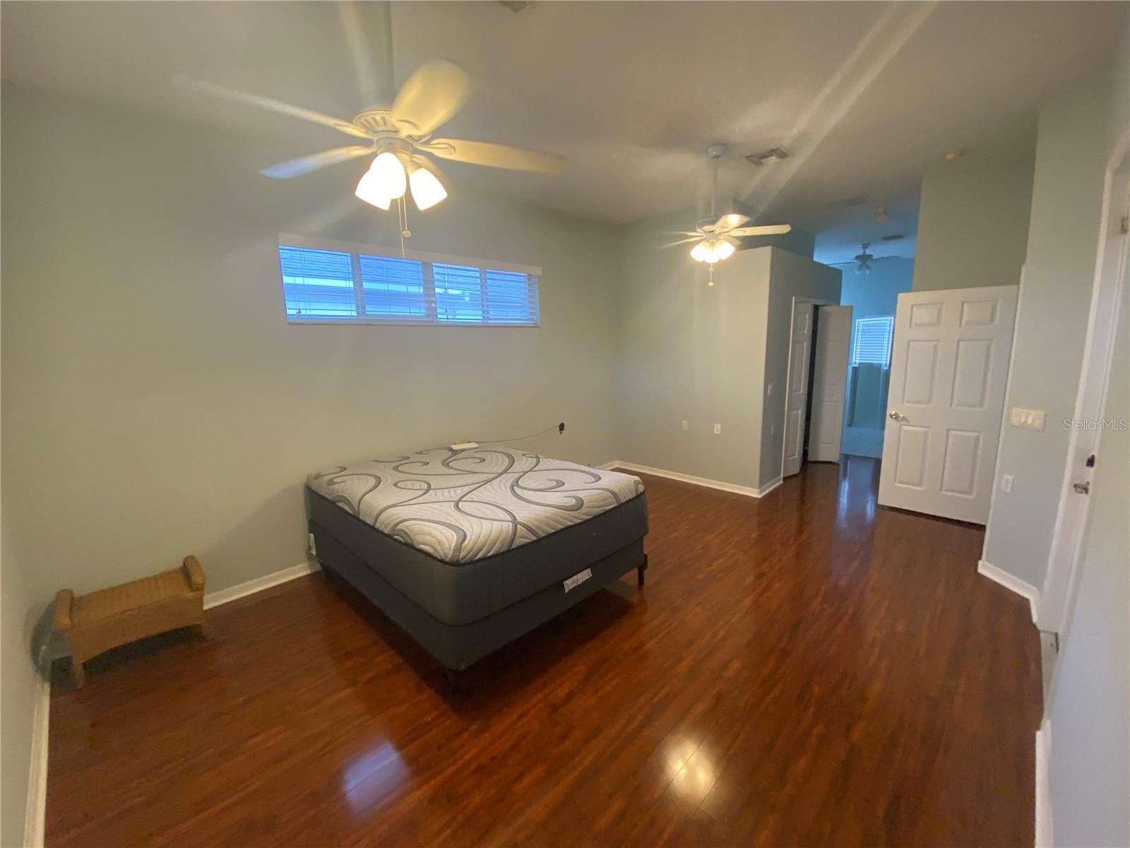 Image 14 of 19 For 5141 Aurora Drive