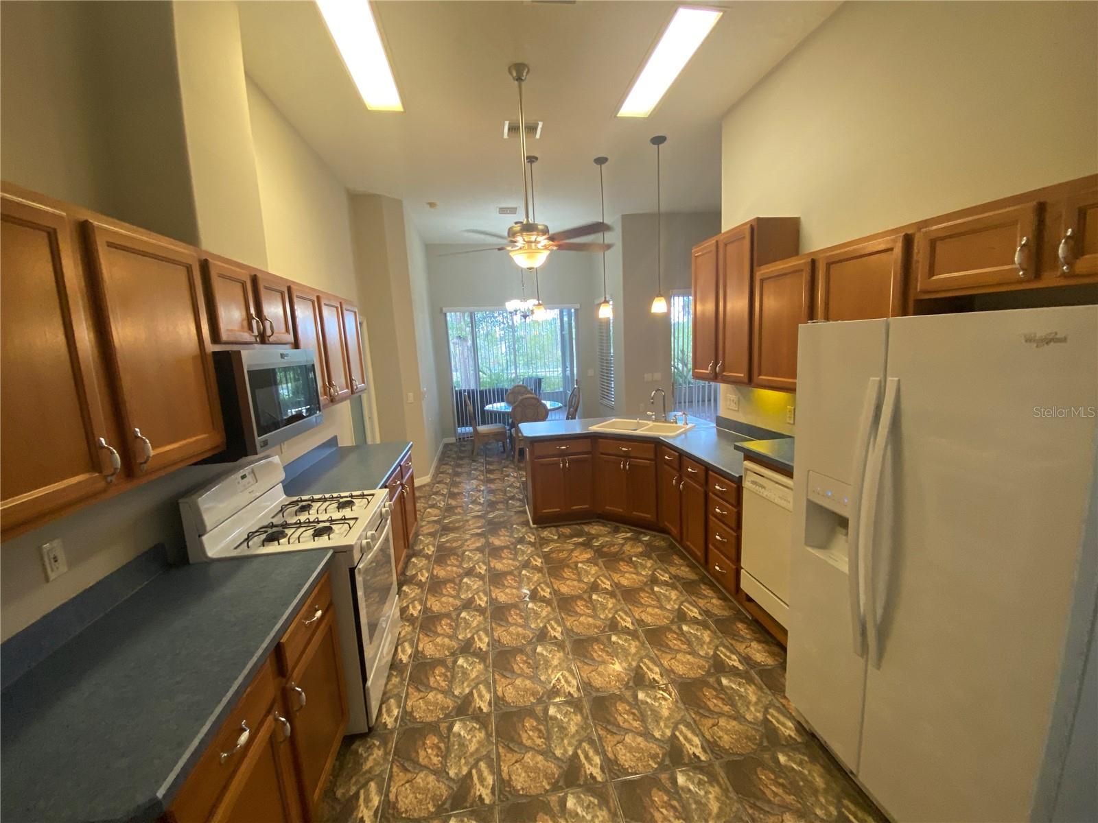 Image 7 of 19 For 5141 Aurora Drive