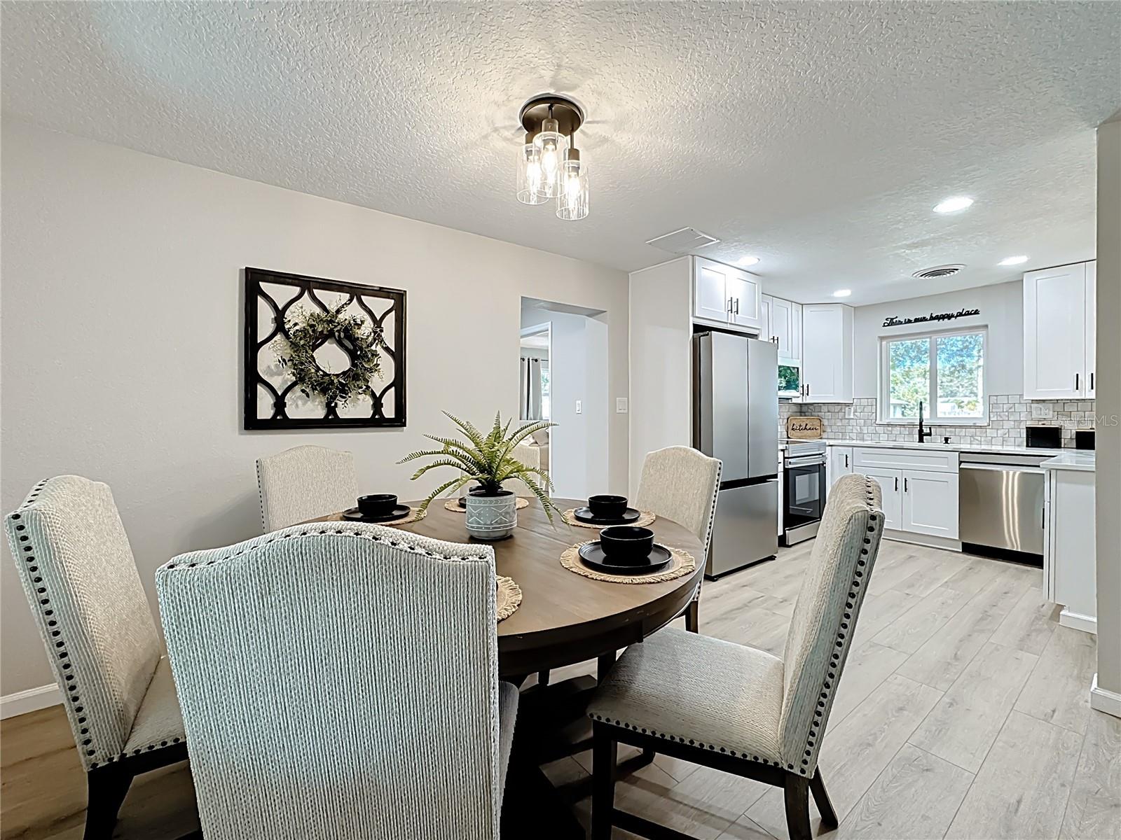 Image 11 of 34 For 430 Seminole Avenue