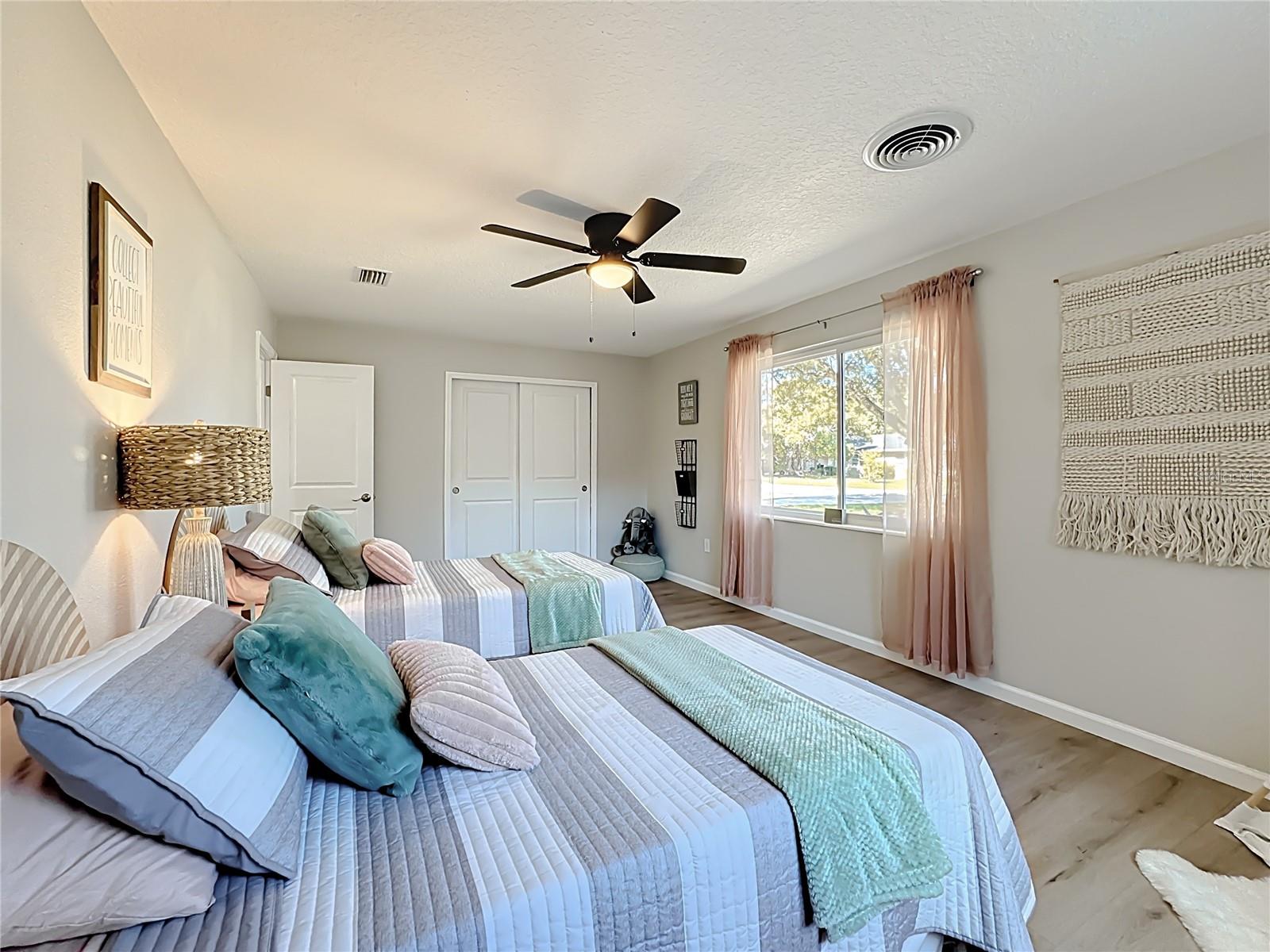 Image 18 of 34 For 430 Seminole Avenue