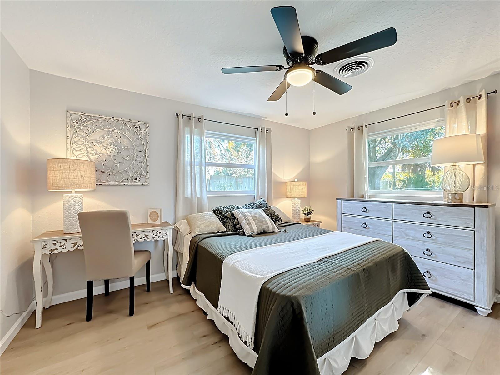 Image 21 of 34 For 430 Seminole Avenue