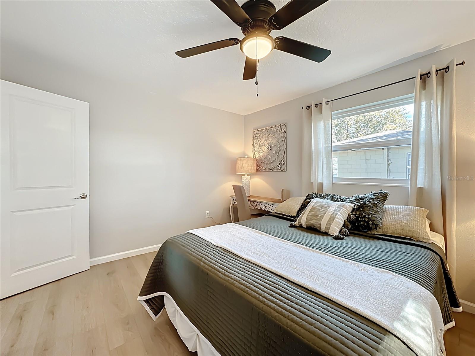 Image 22 of 34 For 430 Seminole Avenue