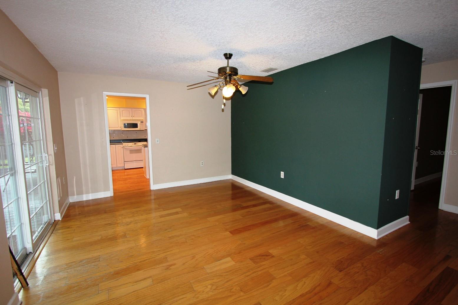 Image 10 of 25 For 4603 Woodlot Court