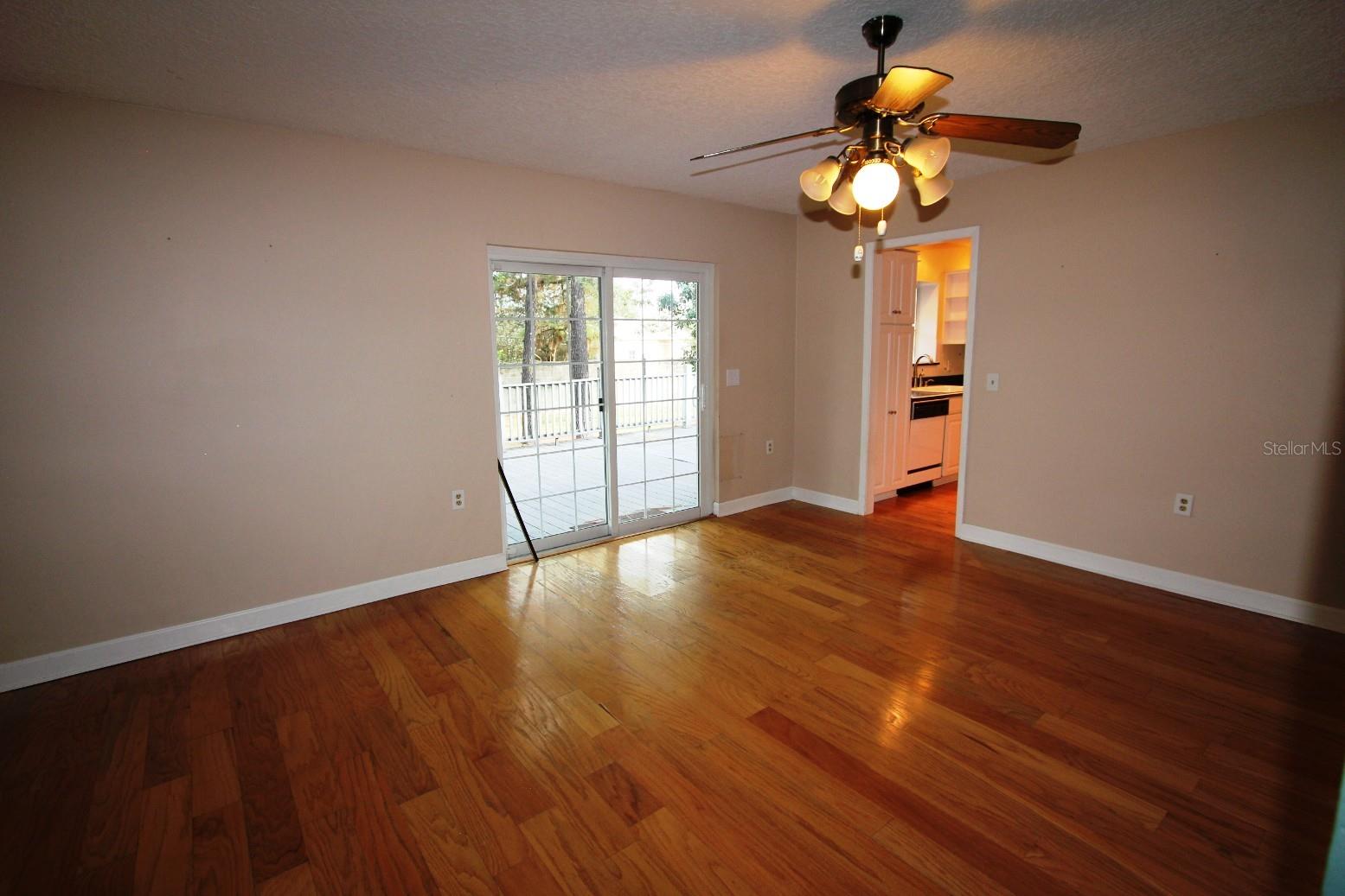 Image 11 of 25 For 4603 Woodlot Court