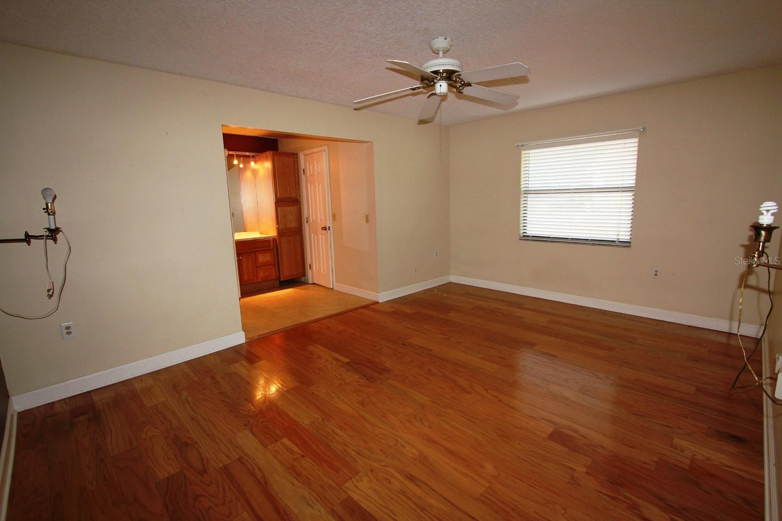 Image 12 of 25 For 4603 Woodlot Court