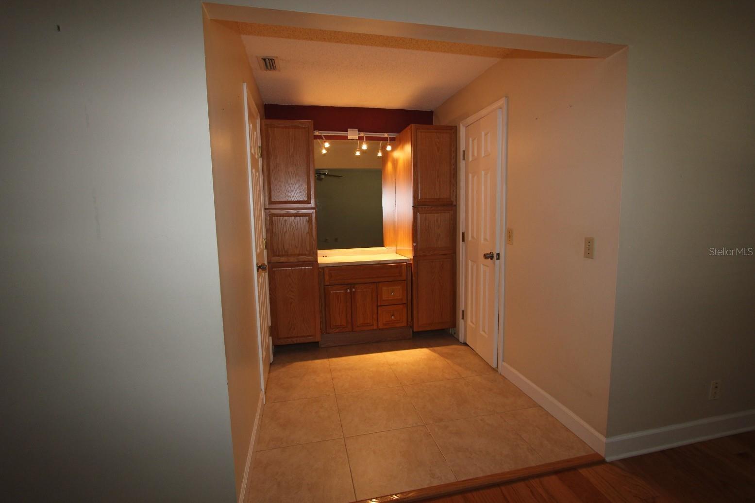 Image 14 of 25 For 4603 Woodlot Court