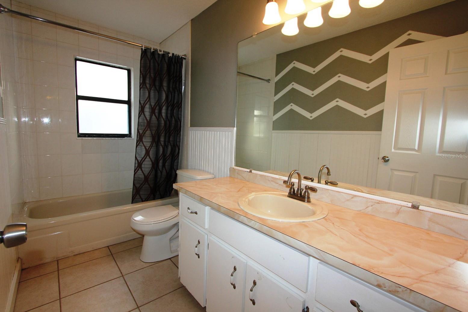 Image 17 of 25 For 4603 Woodlot Court