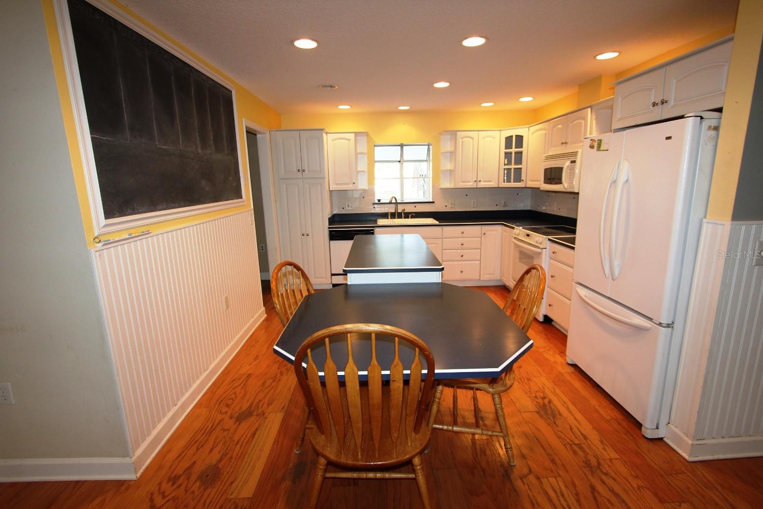 Image 3 of 25 For 4603 Woodlot Court