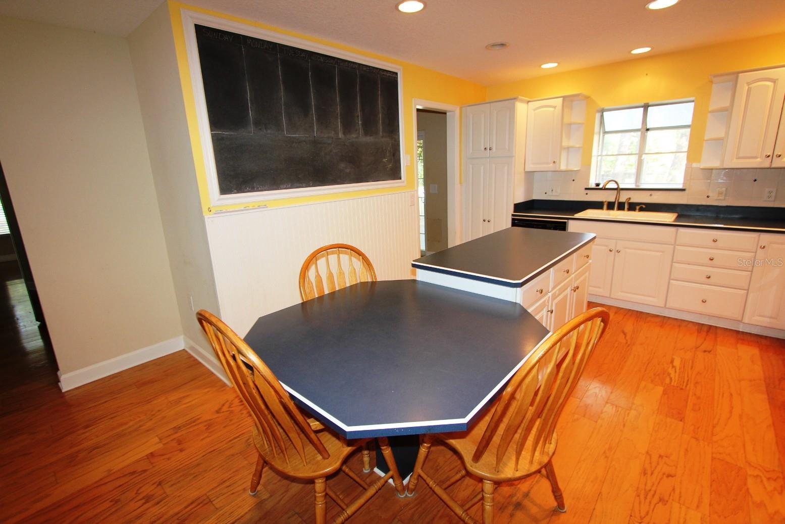 Image 5 of 25 For 4603 Woodlot Court