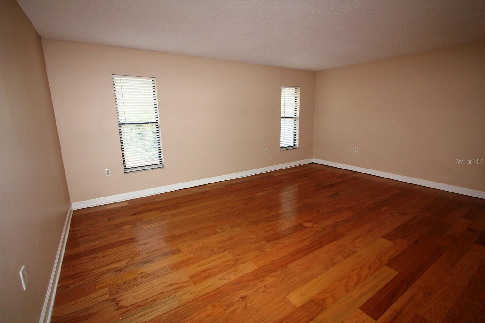 Image 8 of 25 For 4603 Woodlot Court