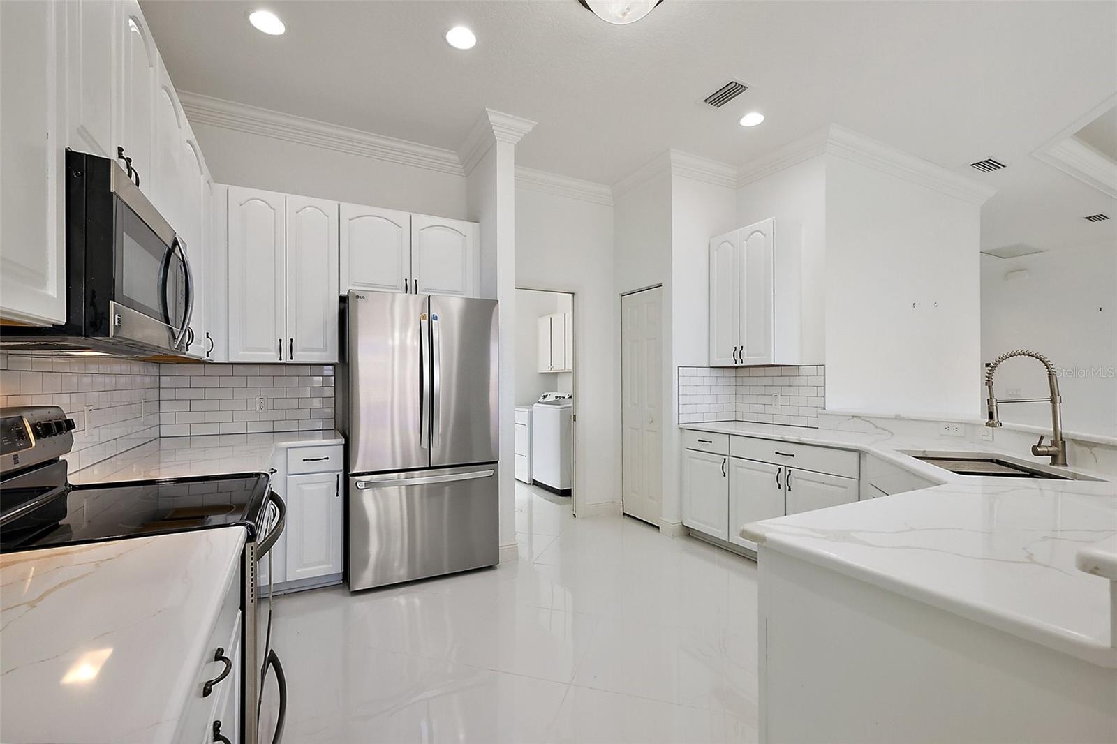 Image 18 of 70 For 10173 Lake Miona Way