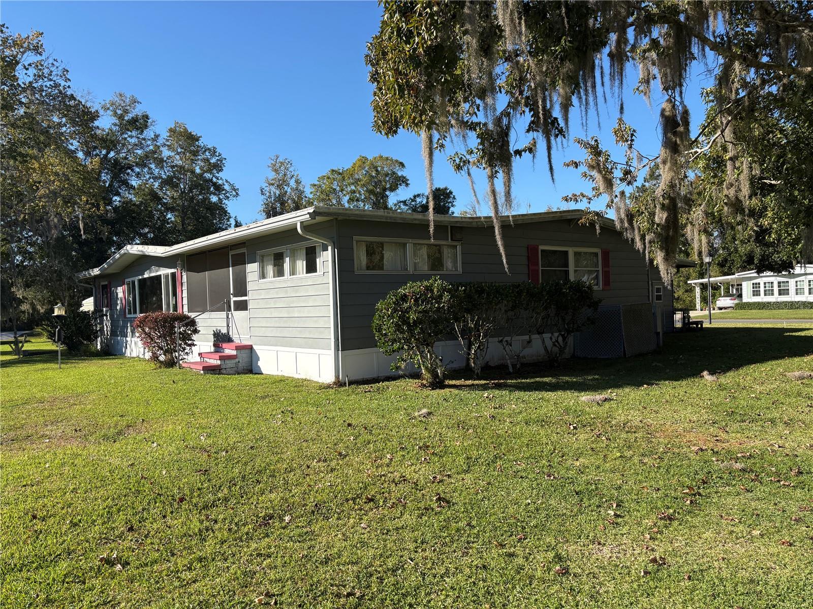 Image 3 of 29 For 39 Big Oak Lane