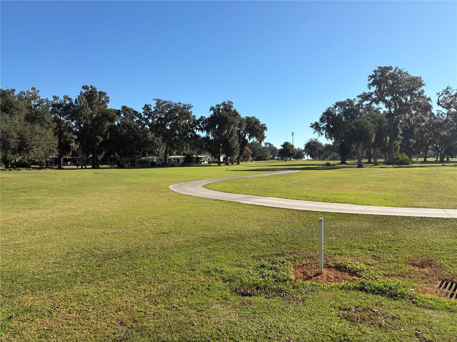 Image 6 of 29 For 39 Big Oak Lane