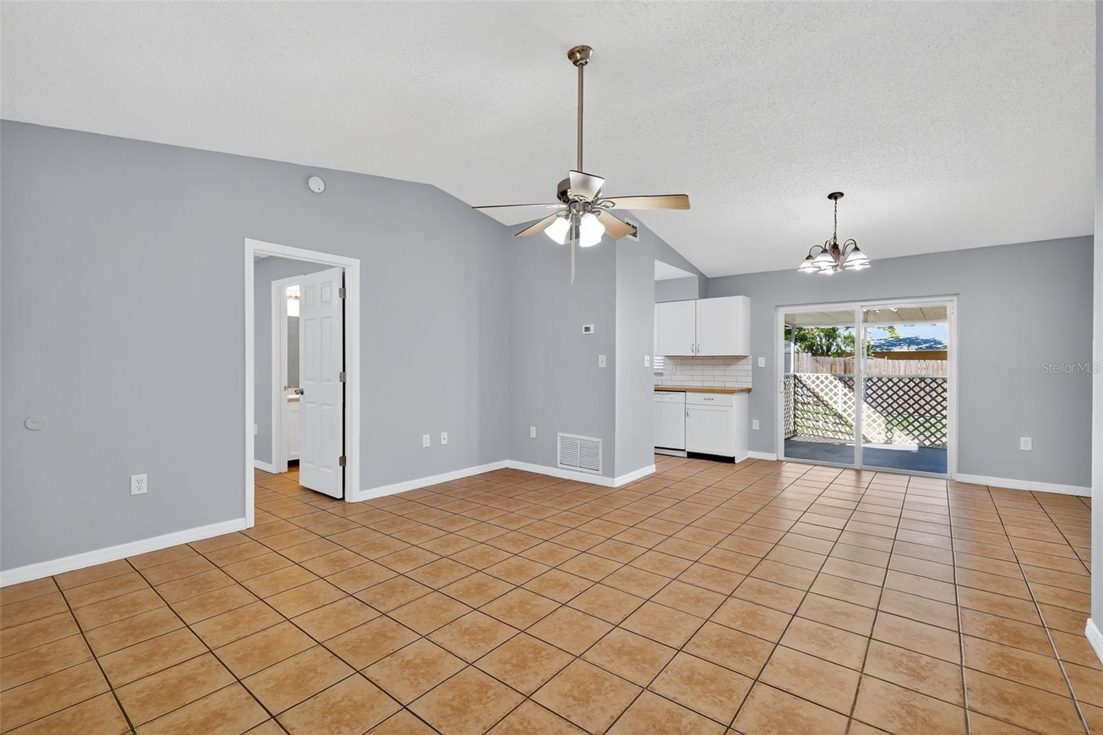 Image 13 of 37 For 300 Cricket Hollow Lane