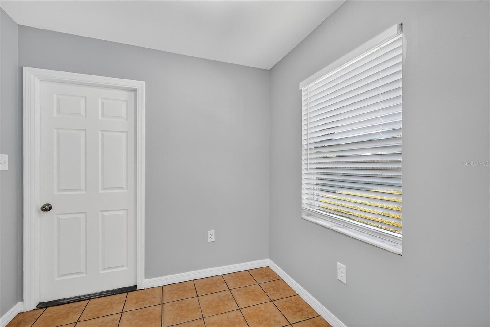 Image 19 of 37 For 300 Cricket Hollow Lane