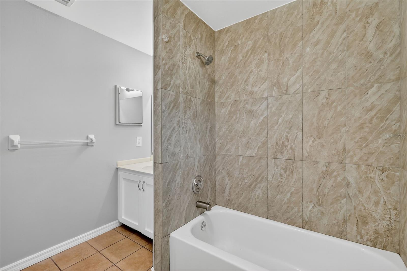 Image 29 of 37 For 300 Cricket Hollow Lane