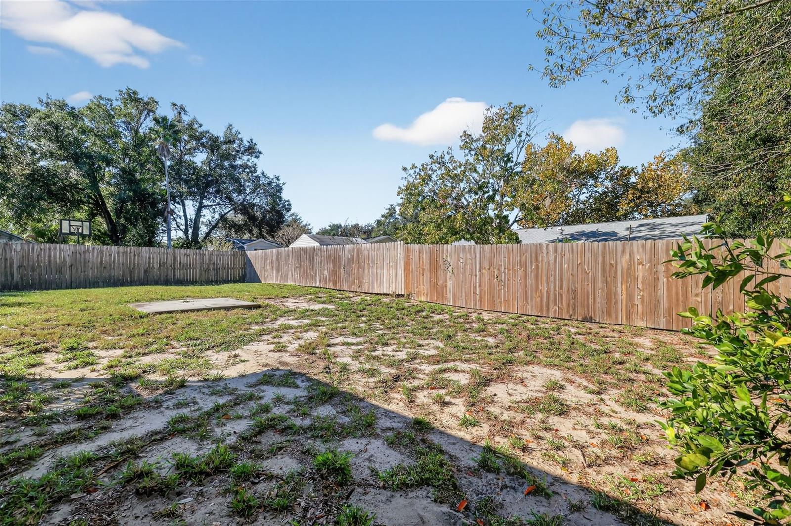 Image 8 of 37 For 300 Cricket Hollow Lane