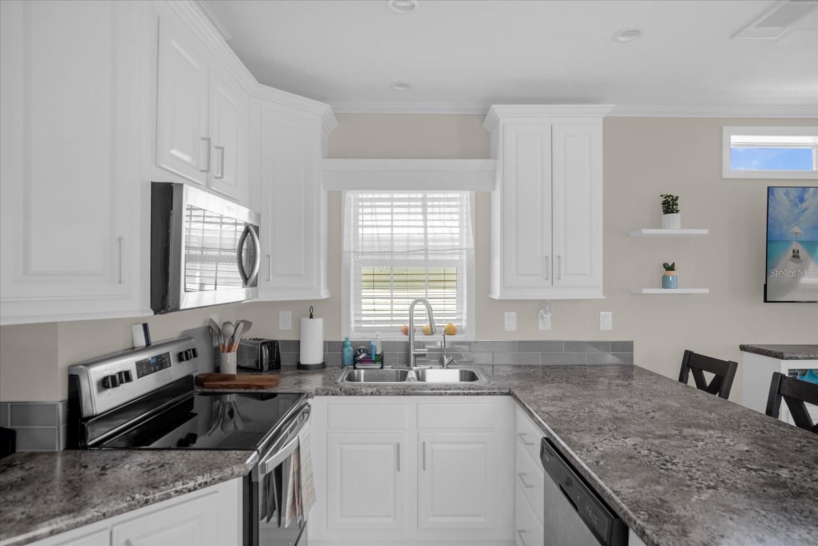 Image 10 of 21 For 4965 Shore Line Drive