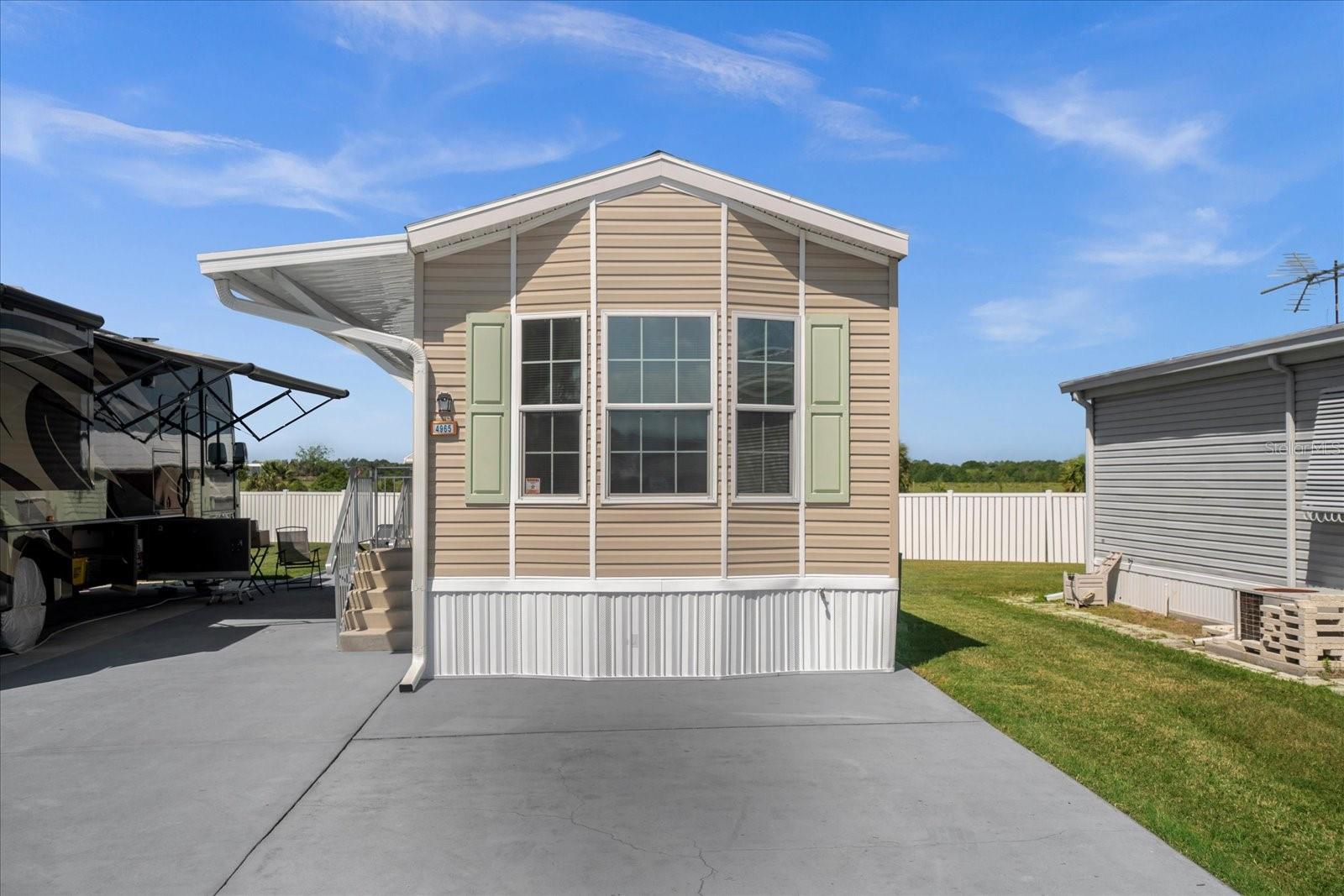 Image 3 of 21 For 4965 Shore Line Drive