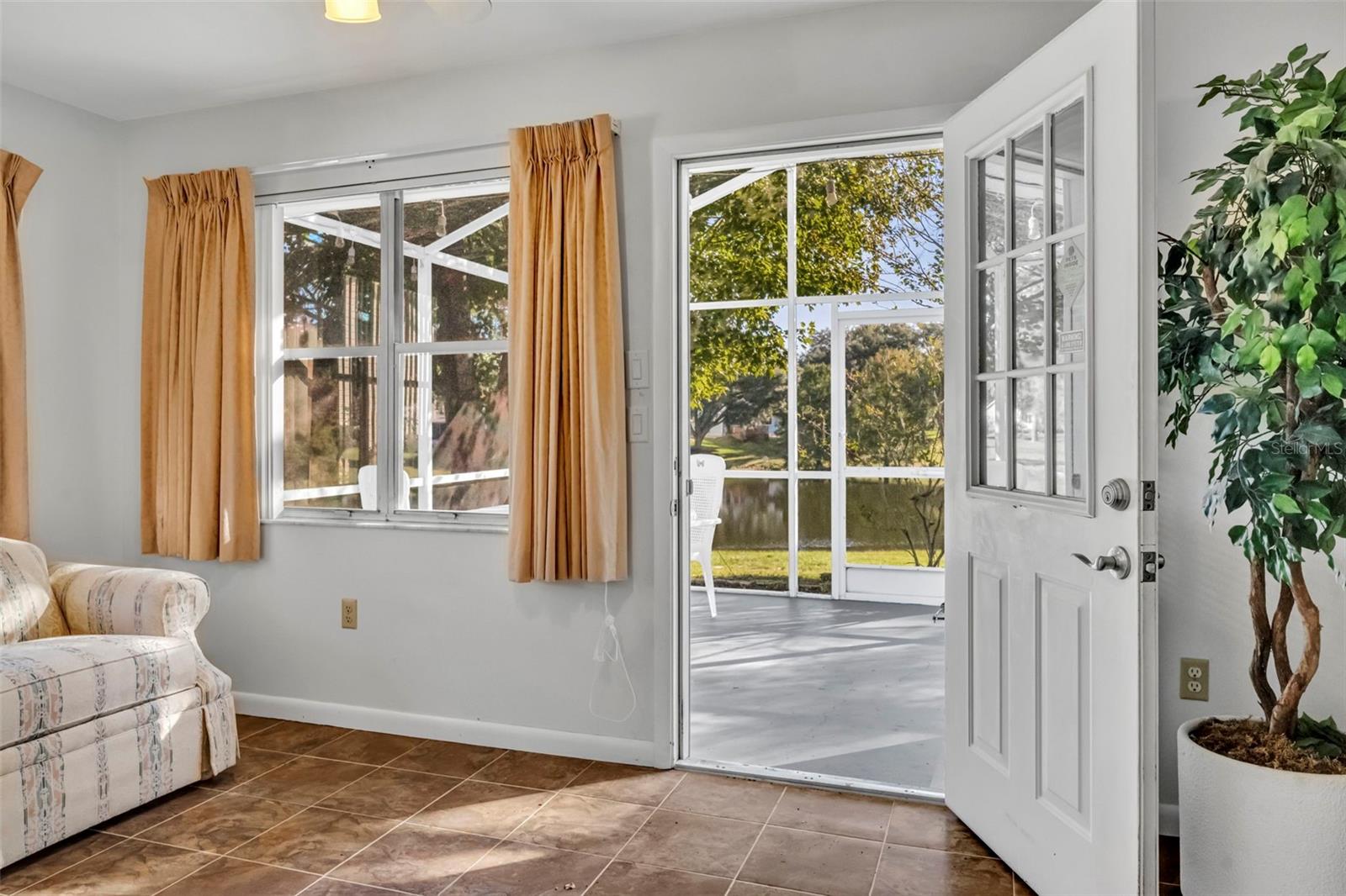 Image 20 of 33 For 1514 New Abbey Avenue