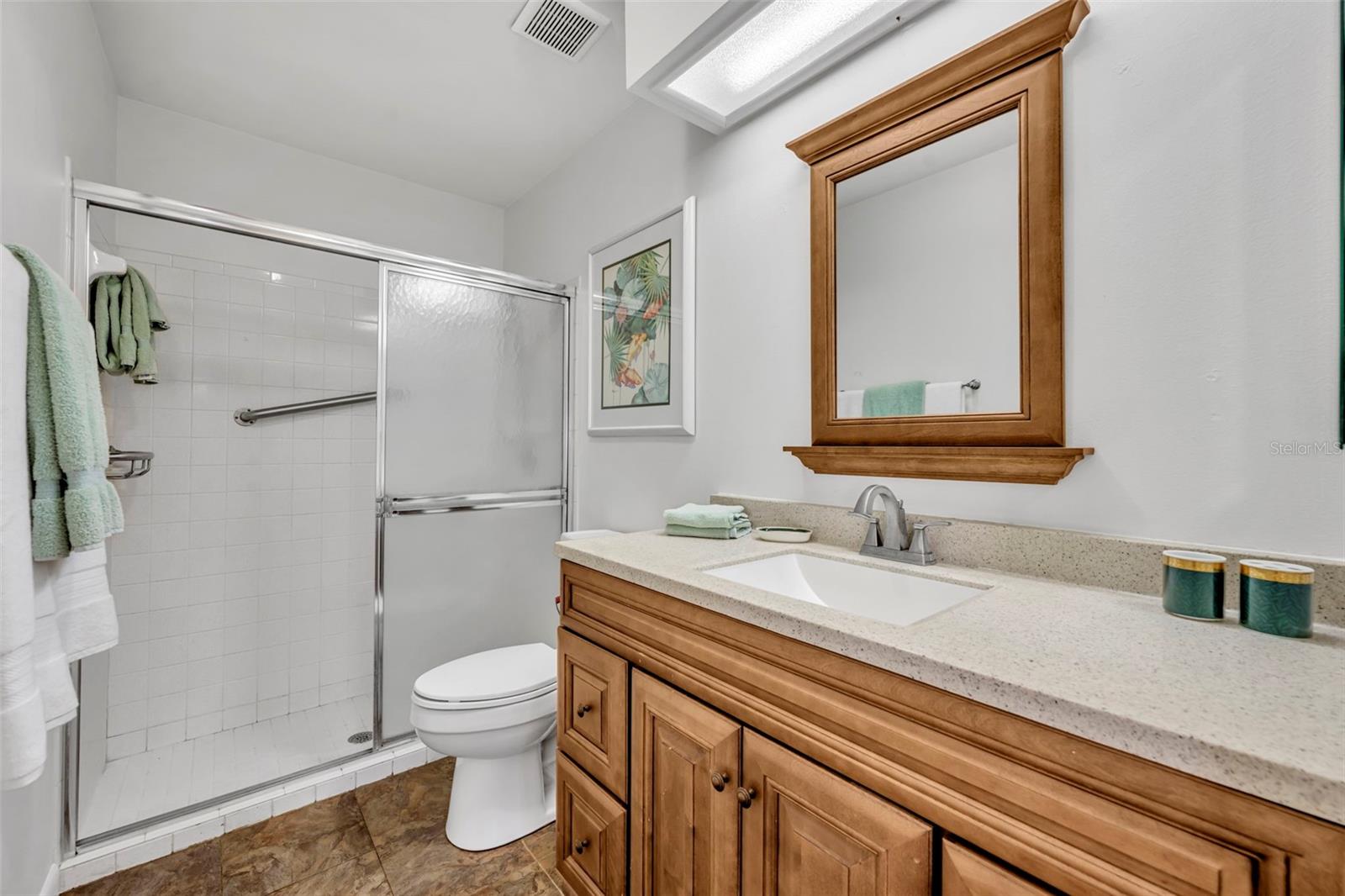 Image 24 of 33 For 1514 New Abbey Avenue