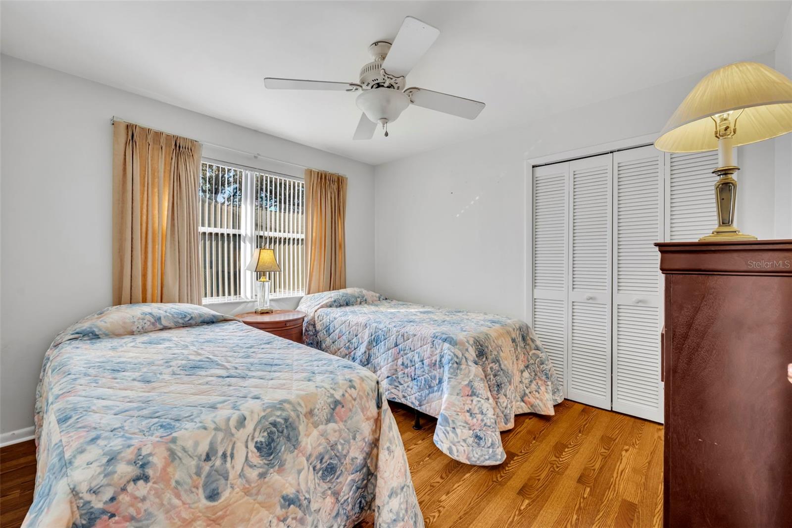 Image 27 of 33 For 1514 New Abbey Avenue