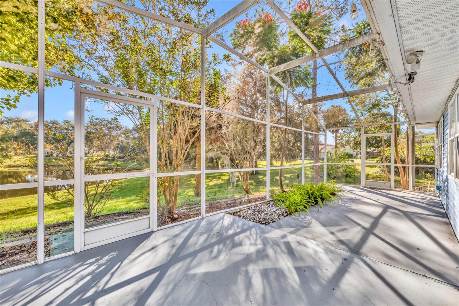 Image 6 of 33 For 1514 New Abbey Avenue