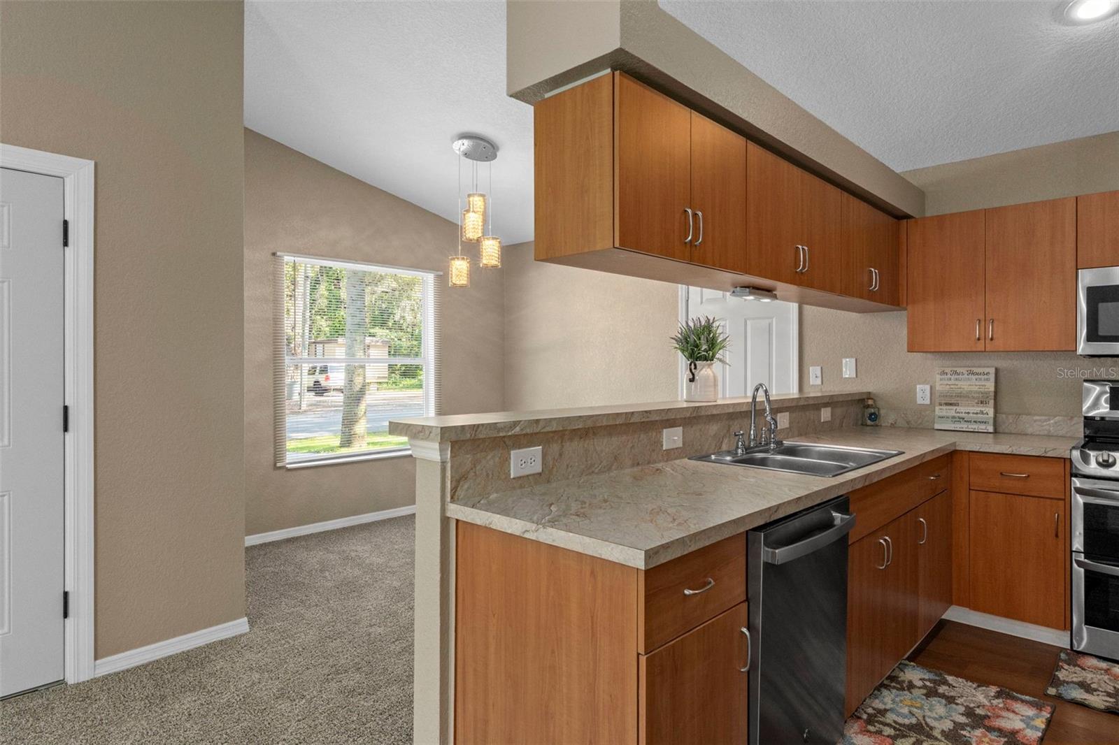 Image 11 of 39 For 2588 Cr 426e