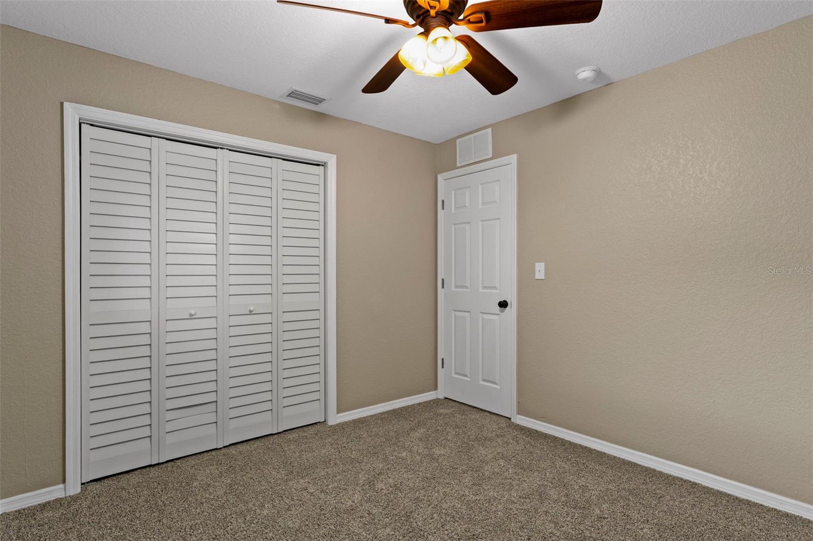 Image 24 of 39 For 2588 Cr 426e