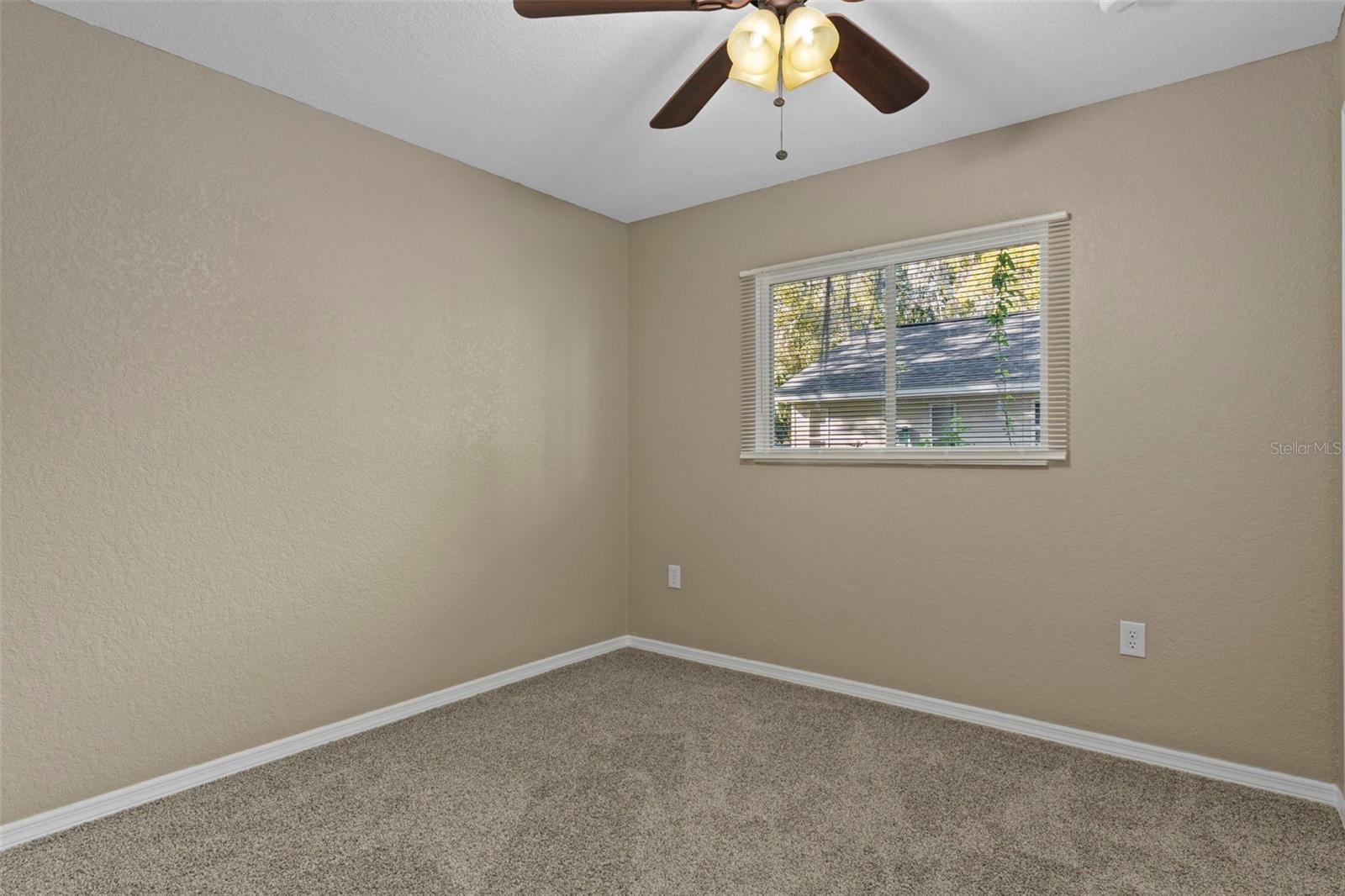 Image 27 of 39 For 2588 Cr 426e