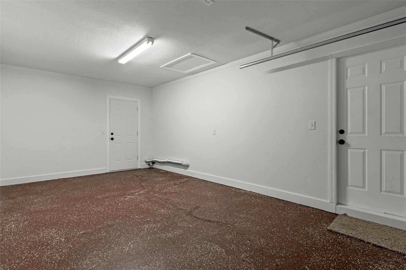 Image 30 of 39 For 2588 Cr 426e