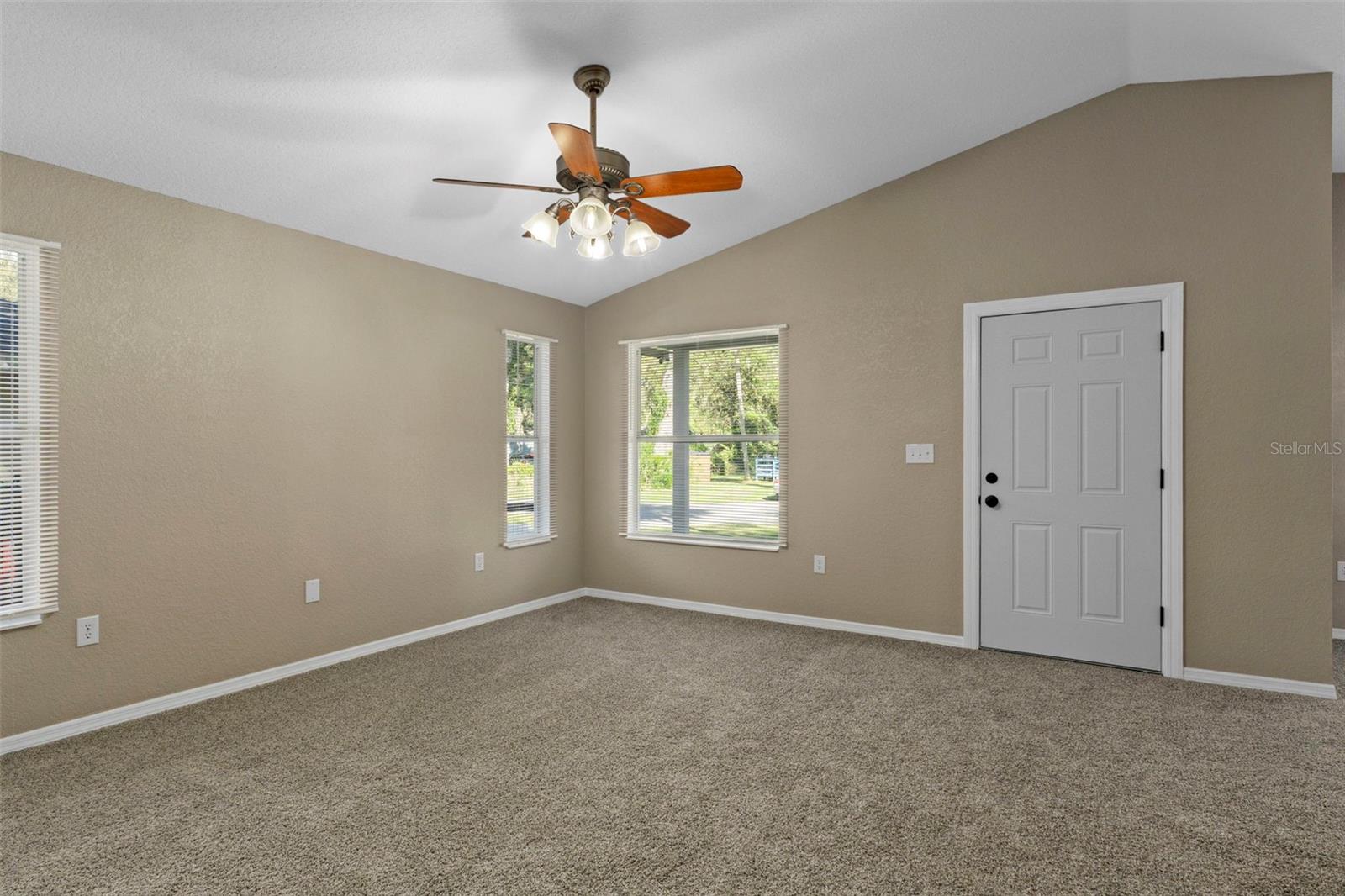 Image 7 of 39 For 2588 Cr 426e