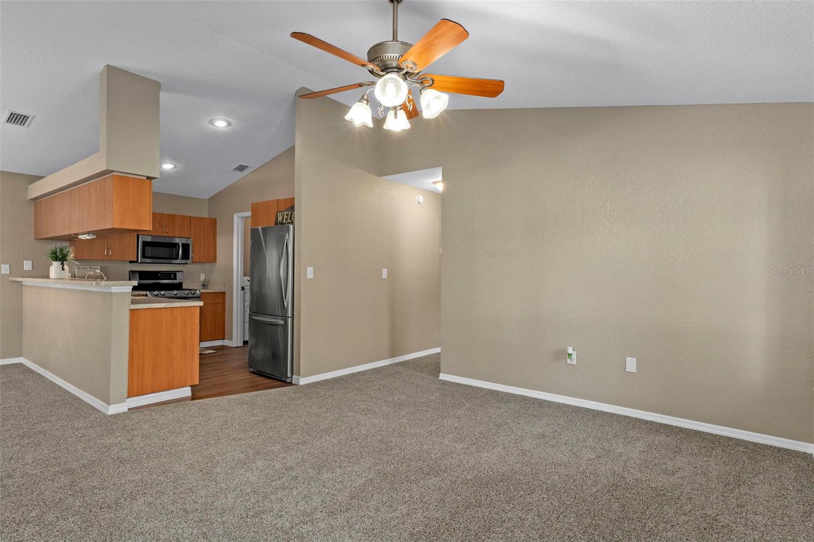 Image 9 of 39 For 2588 Cr 426e