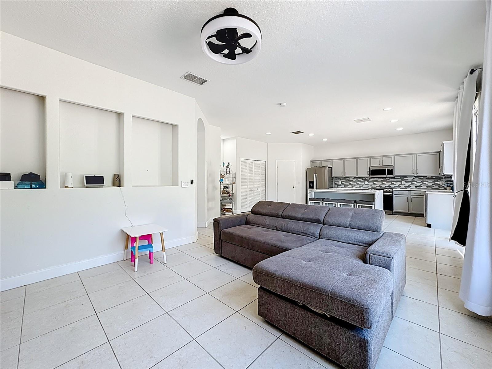 Image 21 of 42 For 1826 Meadow Pond Way