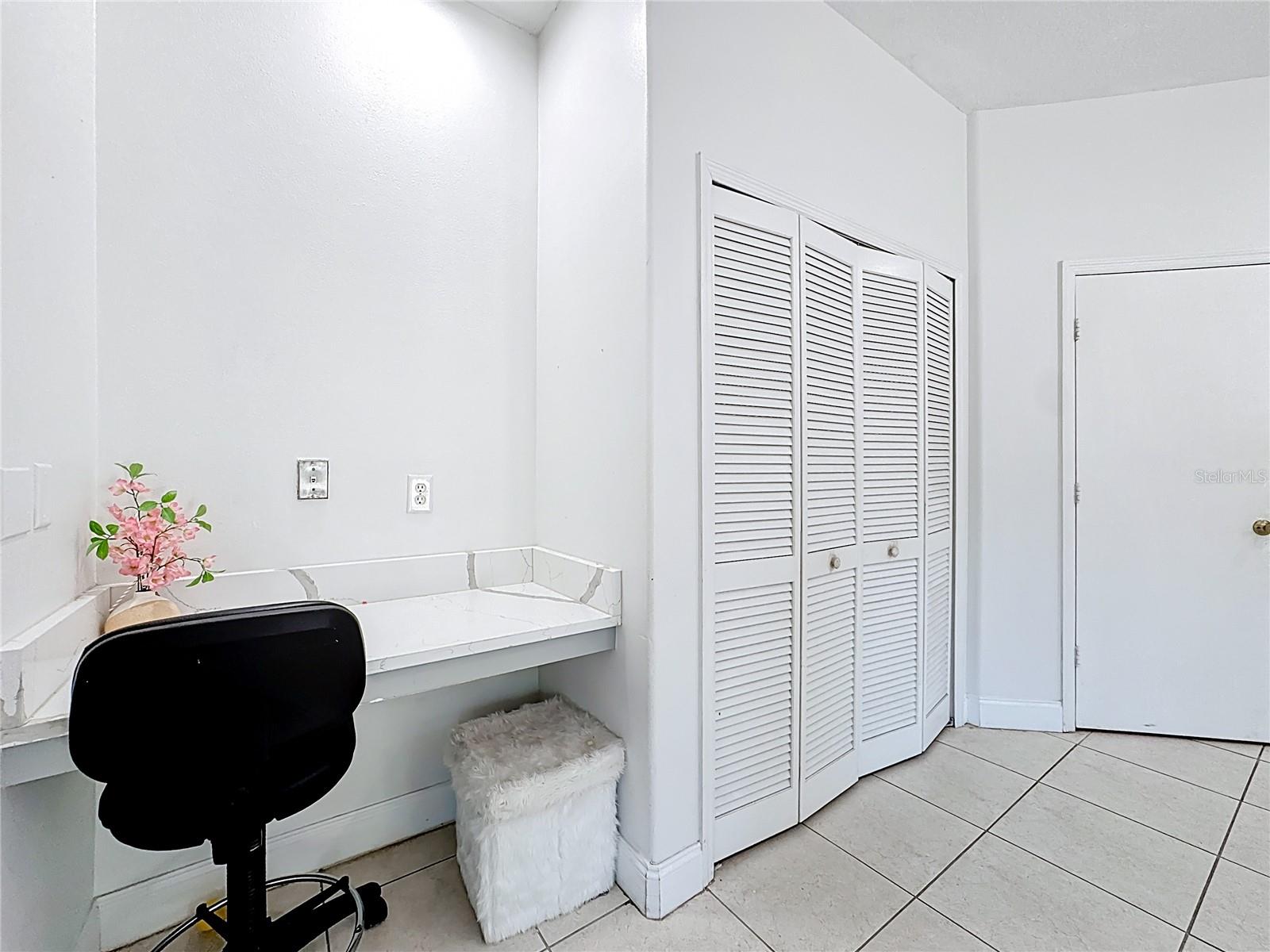 Image 22 of 42 For 1826 Meadow Pond Way