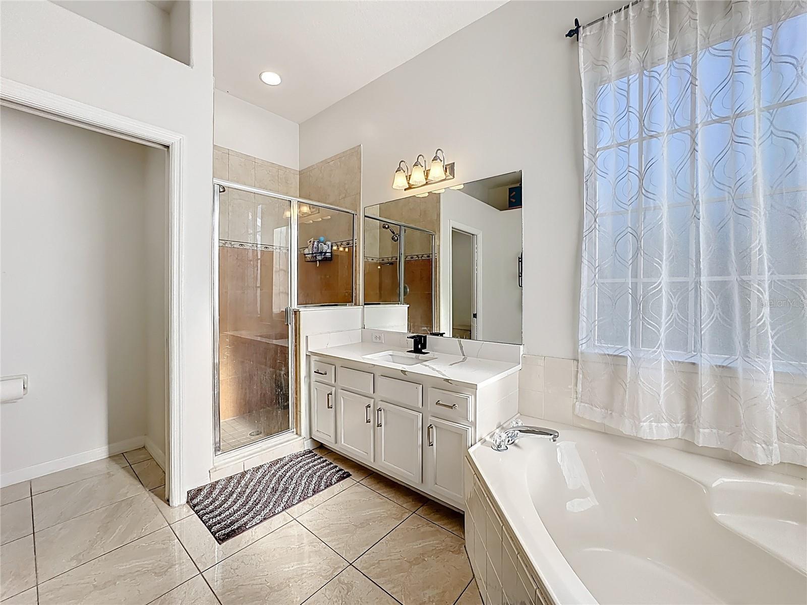 Image 26 of 42 For 1826 Meadow Pond Way