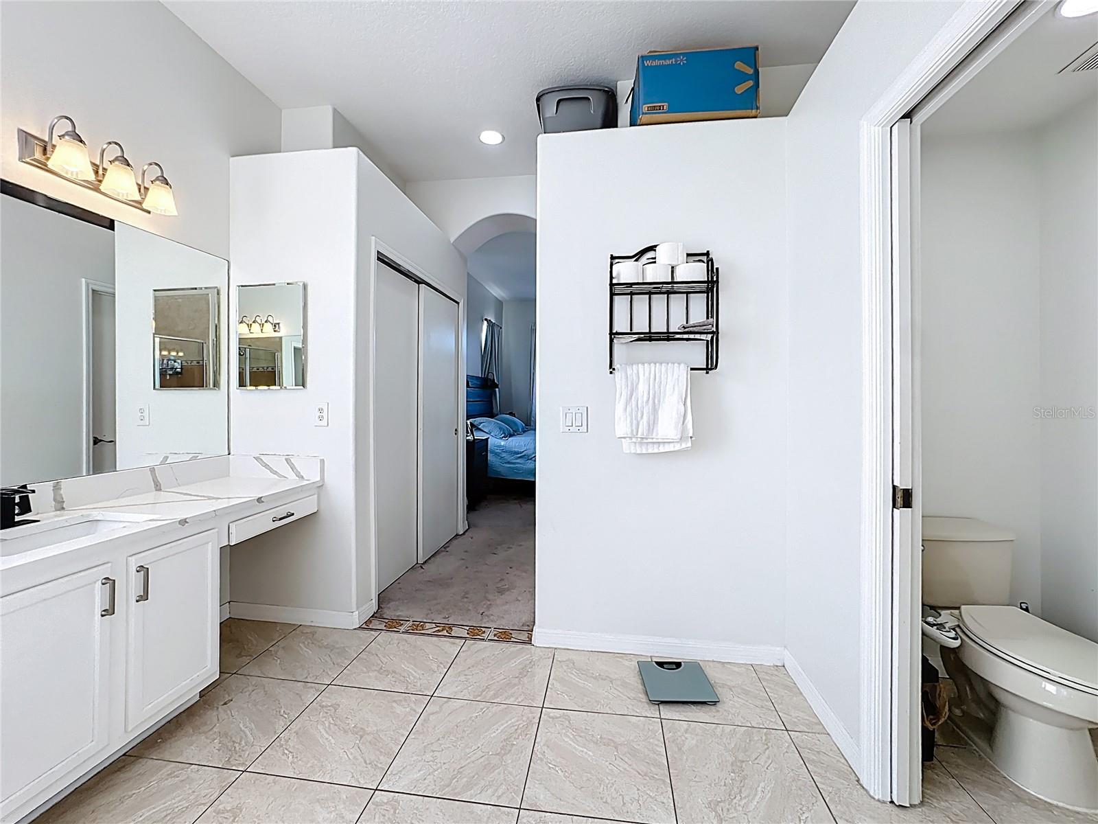 Image 28 of 42 For 1826 Meadow Pond Way