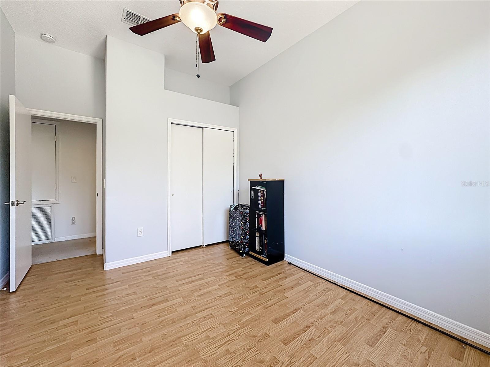 Image 32 of 42 For 1826 Meadow Pond Way