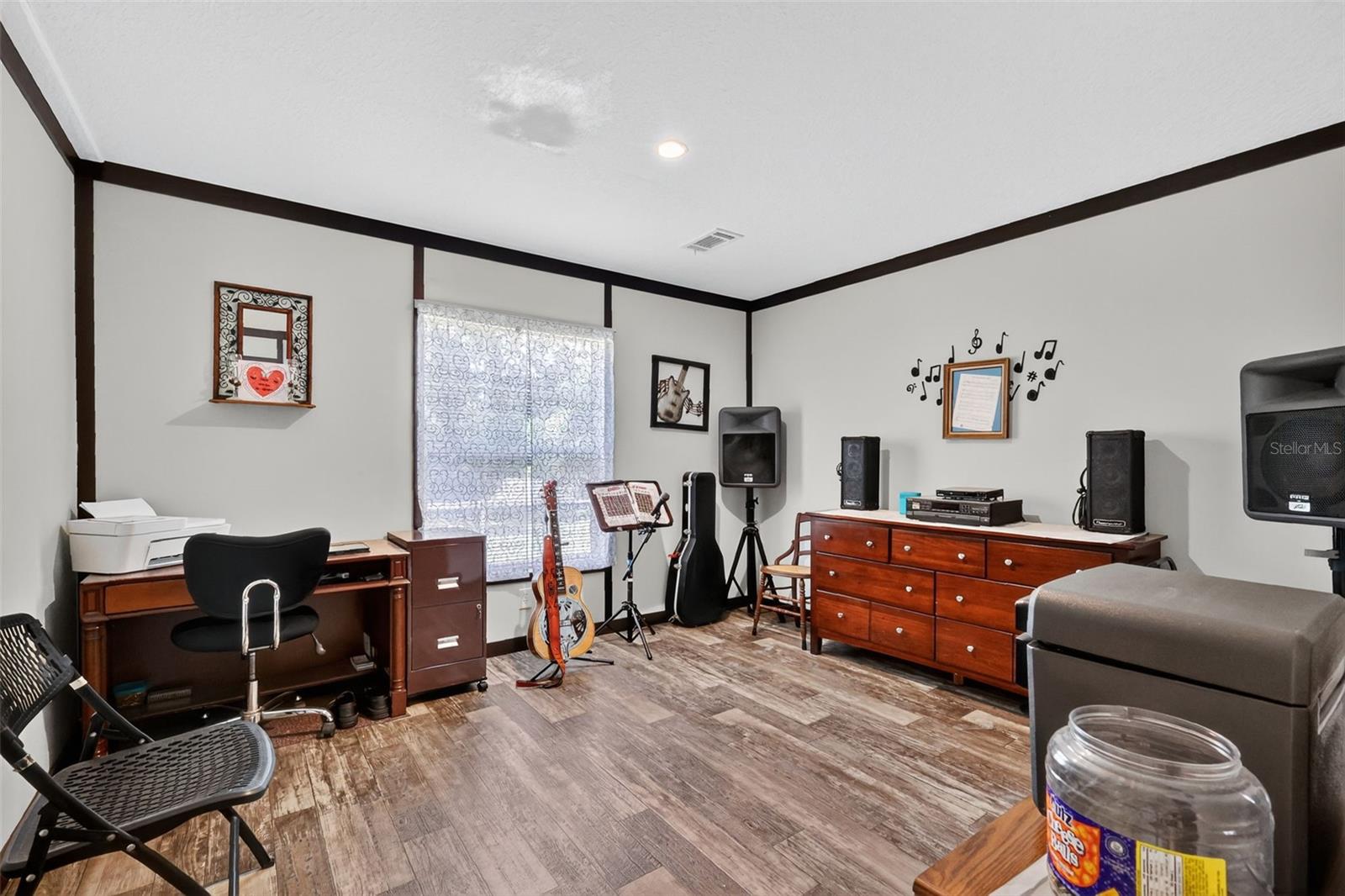 Image 5 of 30 For 5075 149th Place