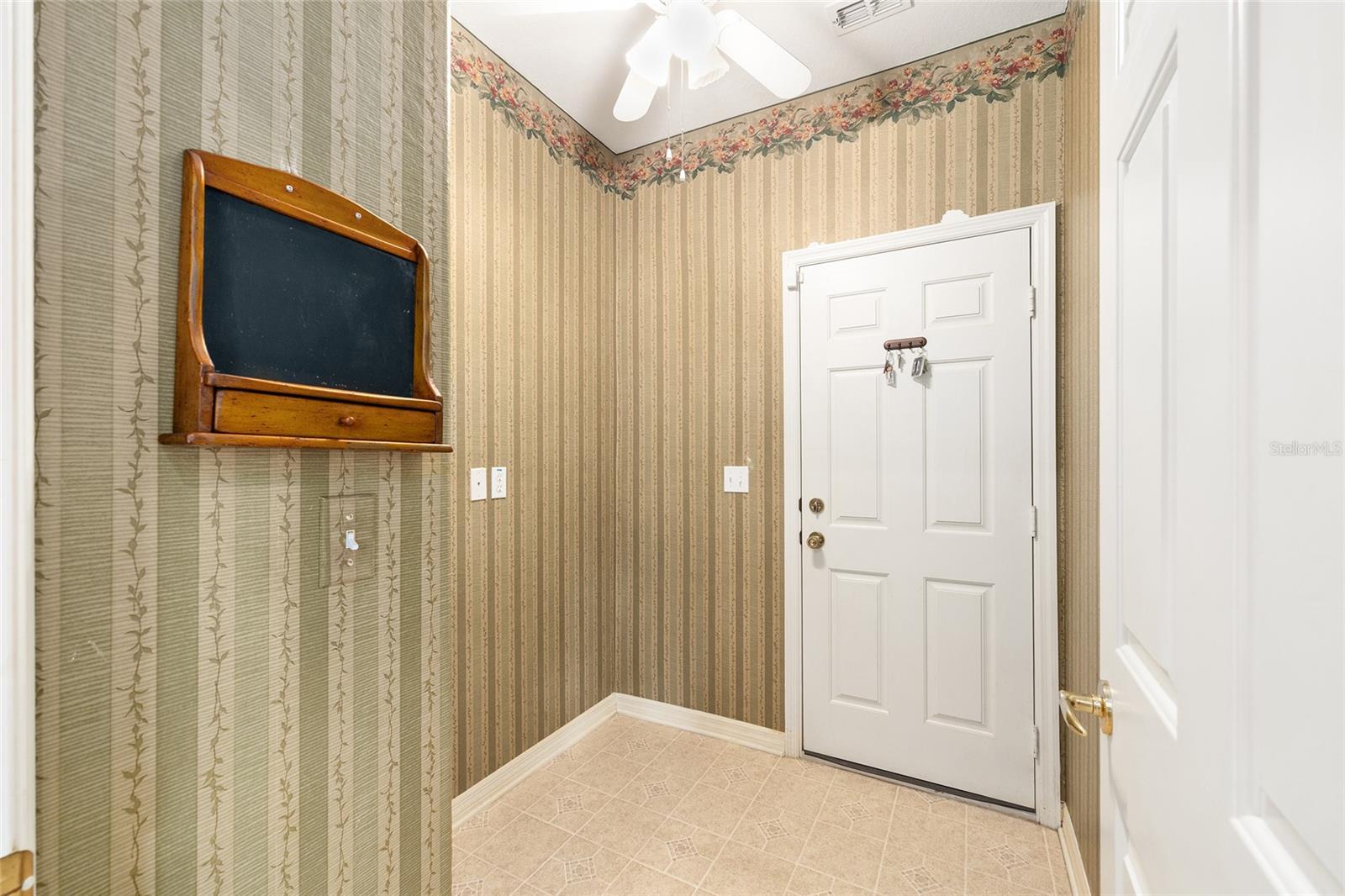 Image 17 of 62 For 13178 93rd Terrace Road