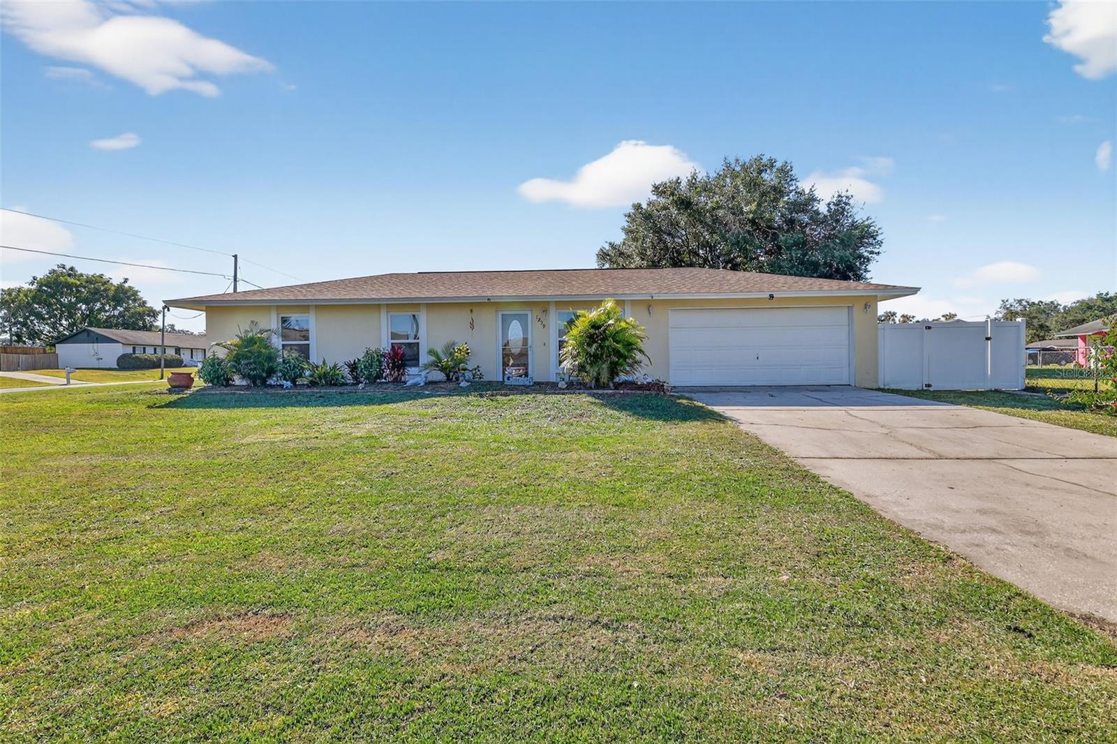 Details for 1239 Padgett Circle, LADY LAKE, FL 32159